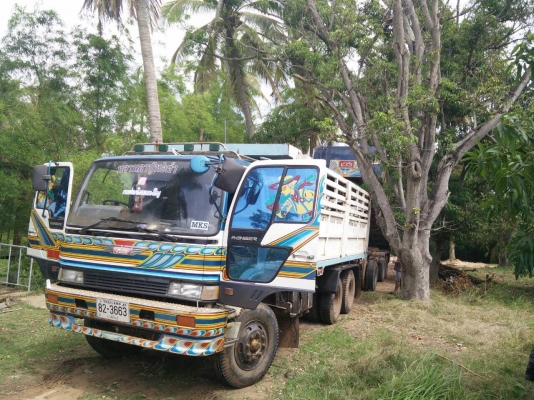 ขาย 22ล้อดั้มแม่ลูก HiNo พ่วง 320 แรง ลูก3คาน มีสโกลาง ลดสุดๆครับ1,370,000 บาทครับ ห้ามต่อรอง