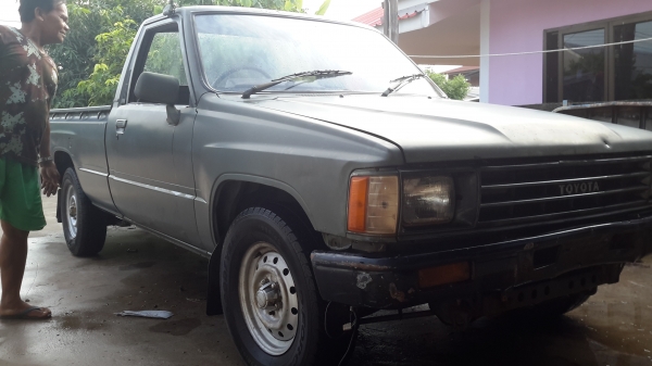 รถปิ๊กอัคฮีโล่ขายตามสภาพ