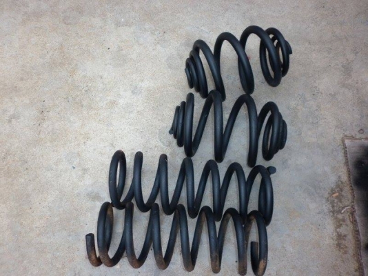 ต้องการขาย สปริงหน้า-หลัง VW transporter ขับสองล้อ