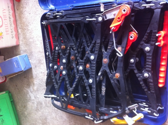 ยางพันล้อรถกันลื่นสำหรับใส่ลุยจากญี่ปุ่น ใช้กับยางได้ตั้งแต่ R-14  - R 18