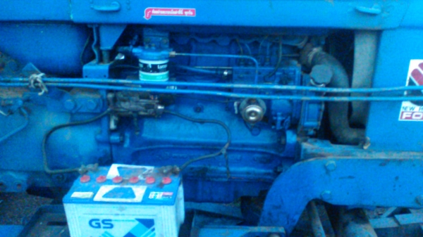 **ขายรถไถฟอร์ด6600**