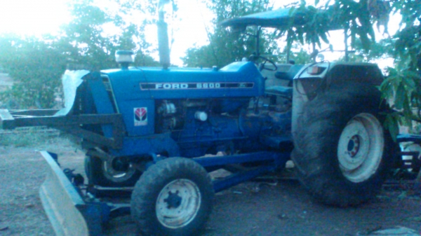 **ขายรถไถฟอร์ด6600**