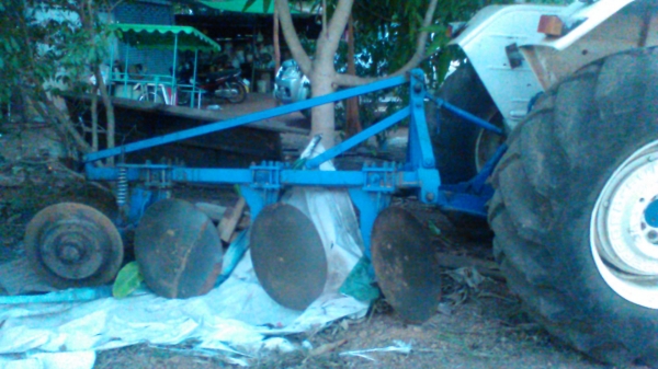 **ขายรถไถฟอร์ด6600**