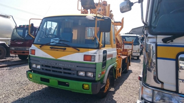 ขาย NISSAN UD CM87EE  E/G FE6