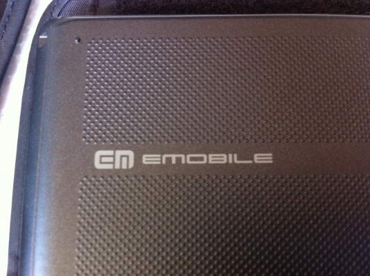 โทรศัพท์สมาร์ทโฟน SHARP สภาพสวยน่าจะใหม่เก่าเก็บมา มีซองเก็บมาด้วย(มีแค่สองอัน)