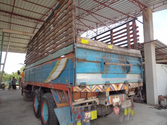 ขาย255000บาทรถ10ล้อหัวยาวเครื่อง165แรง เบรกทิฟฟี่ ยางใหม่10เส้น เอกสารพร้อมโอน