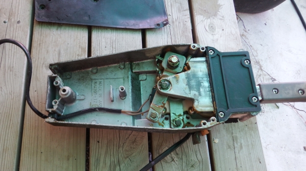 ขายคอนโทรล yamaha 704 ครับ