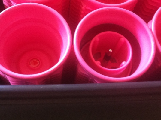 โรลม้วนผมไฟฟ้าไร้สาย National  รุ่น CURLN แบบเอาที่เป็นลูกมัวนมาเสียบตรงแกนเพื่อให้ร้อน