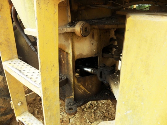 ขายรถตักล้อยาง 510 ยอดนิยม กรองคู่ ขายรถตักล้อยาง 510 ยอดนิยม กรองคู่