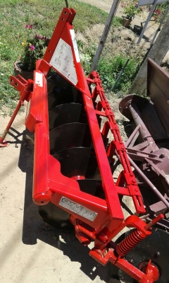 ขายผาน6ชีเอ็มทีราคา28000บาทสนใจโทร0813655997อำพร พาเจริญ