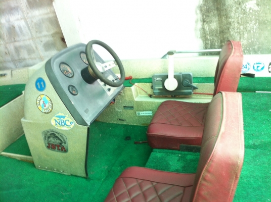 ขายเรือเบส16ฟุตเครื่อง55แรงมีทริมไฟฟ้า