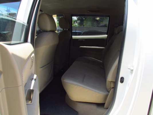 วีโก้ 2.5 4ประตู้ per-runner ปี2010 สวยสุดๆ สภาพป้ายแดง สอบถามเพิ่มเติม080-604-8422 ปุ้ย