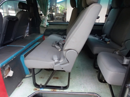 รถตู้หลังคาสูงปี43เครื่องดีประหยัด 2JZ 2ระบบแก็สLPG+เบ็นซินเบาะ5แถวพร้อมทำเงิน  (ขายตัด 155000 ก่อน 15 กค.นะครับ)