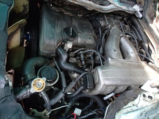 รถตู้หลังคาสูงปี43เครื่องดีประหยัด 2JZ 2ระบบแก็สLPG+เบ็นซินเบาะ5แถวพร้อมทำเงิน  (ขายตัด 155000 ก่อน 15 กค.นะครับ)