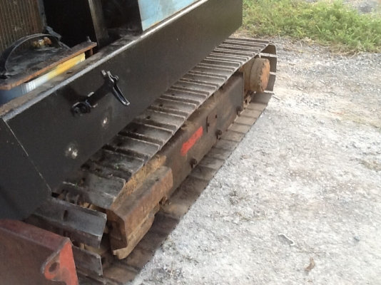 รถขุดพร้อมมีดดันนิสสัน 21ss สภาพดีพร้อมใช้ เพิ่งเข้าจากญี่ปุ่น