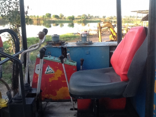 รถขุดพร้อมมีดดันนิสสัน 21ss สภาพดีพร้อมใช้ เพิ่งเข้าจากญี่ปุ่น