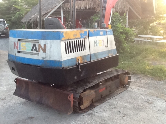 รถขุดพร้อมมีดดันนิสสัน 21ss สภาพดีพร้อมใช้ เพิ่งเข้าจากญี่ปุ่น