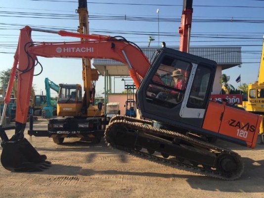 ขายรถแบคโฮ HITACHI EX 100-1 คอลโทรลสั้น สภาพสวยพร้อมใช้ นำเข้าจากญี่ปุ่น มีVDOการทำงานครับ ขายรถแบคโฮ HITACHI EX 100-1 คอลโทรลสั้น สภาพสวยพร้อมใช้ นำเข้าจากญี่ปุ่น มีVDOการทำงานครับ