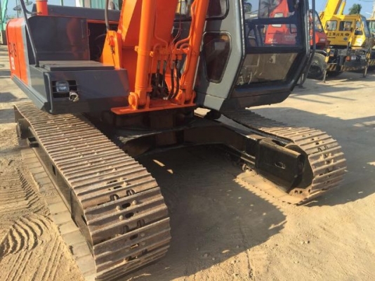 ขายรถแบคโฮ HITACHI EX 100-1 คอลโทรลสั้น สภาพสวยพร้อมใช้ นำเข้าจากญี่ปุ่น มีVDOการทำงานครับ ขายรถแบคโฮ HITACHI EX 100-1 คอลโทรลสั้น สภาพสวยพร้อมใช้ นำเข้าจากญี่ปุ่น มีVDOการทำงานครับ