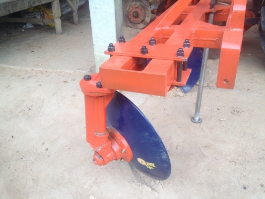 ขายด่วนคับ ยกเป็นคู่ ผานยกร่อง ผานขุดมัน ของใหม่ ดุมใหญ่ทนทานแข็งแรง สนใจ 0845486359 สุชาติ