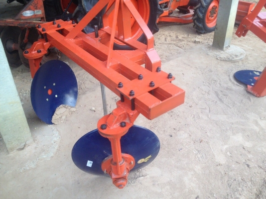 ขายด่วนคับ ยกเป็นคู่ ผานยกร่อง ผานขุดมัน ของใหม่ ดุมใหญ่ทนทานแข็งแรง สนใจ 0845486359 สุชาติ