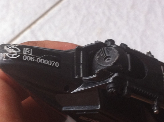 เฮลิคอปเตอร์ติดกล้องสามารถถ่าย VDO ถ่ายภาพได้ มีที่เสียบการ์ดSD เพื่อบันทึกเก็บได้