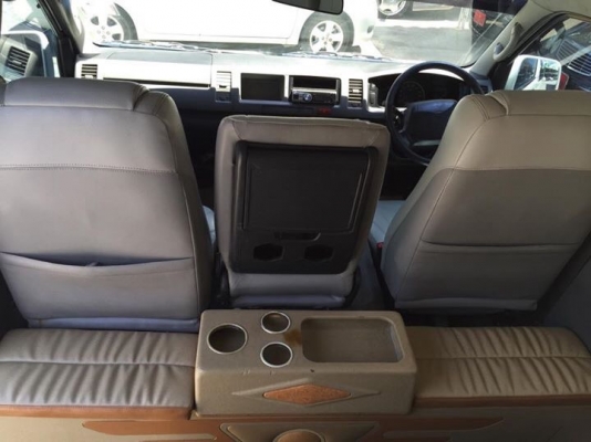 TOYOTA COMMUTER 2.7 CNGปี 07 เกียMT TOYOTA COMMUTER 2.7 CNGปี 07 เกียMT