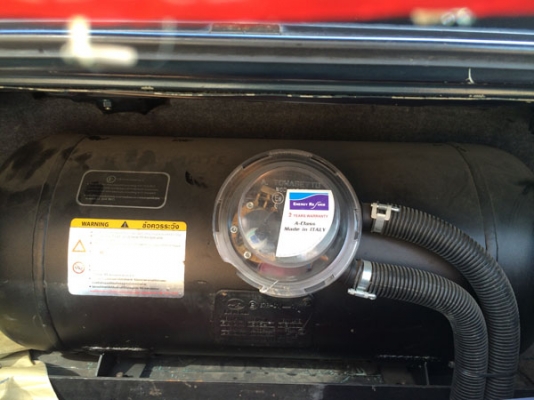 ขาย VOLVO 940 GL ติดแก๊ส LPG ประหยัดมาก สภาพสวย เบอร์ (081-942-5002)