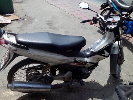 ขาย HONDA NICE 125 *ไม่มีครัชมือ* ปี 46 เครืิ่องดี สีพอได้ เล่มพร้อมโอน