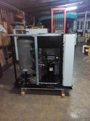 ขายแอร์ดรายเยอร์เครื่องทำลมแห้งรับอุณหภูมิลมเข้าได้ถึง60องศา ใช้ได้กับปั๊มลมสกรู 100-150แรง