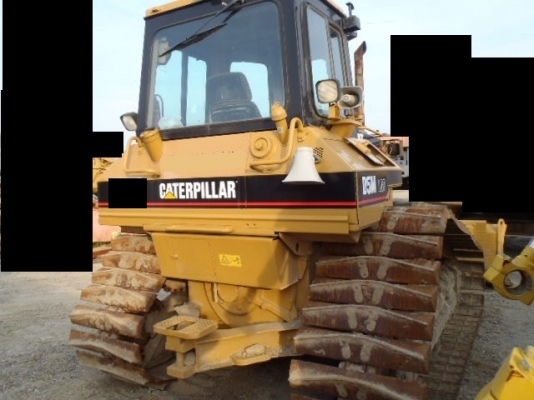 CAT D5M   ปี2000  1**** ชม. ใครหาอยู่ติดต่อมาได้เลยนะครับ
