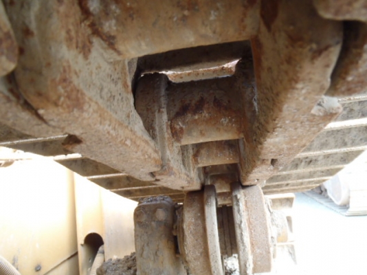 CAT D5M   ปี2000  1**** ชม. ใครหาอยู่ติดต่อมาได้เลยนะครับ