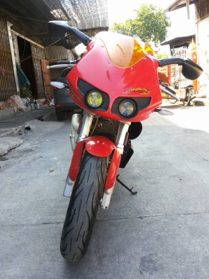 ขายคับ Buell XB12R ปี04-05 สรรพสามิตแท้ๆแน่นอน  สีเดิมๆจากโรงงาน ยางหน้า-หลัง ใหม่ สภาพสวย  เครื่องดีมาก ทอคโหดมาก เสียงลั่นๆสไตล์ฮาเล่ย์ เร้าใจแน่นอนคับ ขับสนุกมาก จบๆเอาไปขี่หล่อได้เลยคับ  เปิดราคา 215000 สนใจจริงโทรมาต่อรองได้คับ  คุยง่ายๆ กันเอง 09031