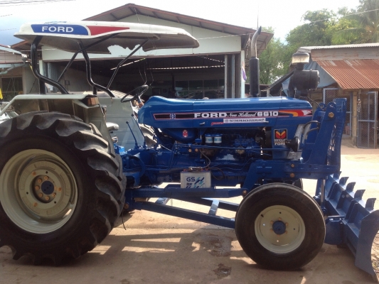 ขายรถไถฟอร์ด6600พร้อมผาน7เเละใบดันหน้ายี่ห้อCMTรถสวยพร้อมใช้งานครับ ขายรถไถฟอร์ด6600พร้อมผาน7เเละใบดันหน้ายี่ห้อCMTรถสวยพร้อมใช้งานครับ