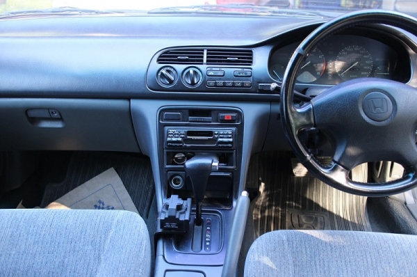 ขายรถบ้าน HONDA ACCORD รุ่น VTi-E 2.2AT ปี 1996 สีแดง Auto