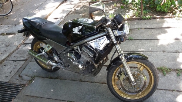 cb-1 400 ทะเบียนแท้