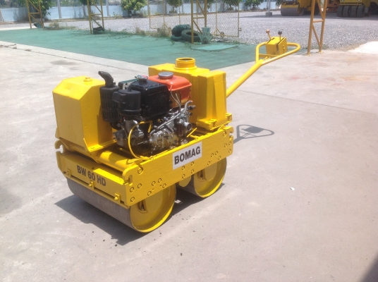 ขายรถบดเดินตามBomagรุ่นBw60HDมือสองญี่ปุ่นสั่นสเทือนได้