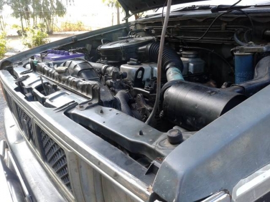 ขายนิสันเครื่องฝาขาว ดีเซล 2.5