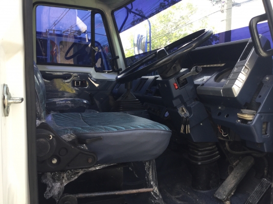 ขายISuzu210เครื่อง240เกียร์ฟูเลอร์เบรคทิฟฟี่แอร์พร้อมโอน