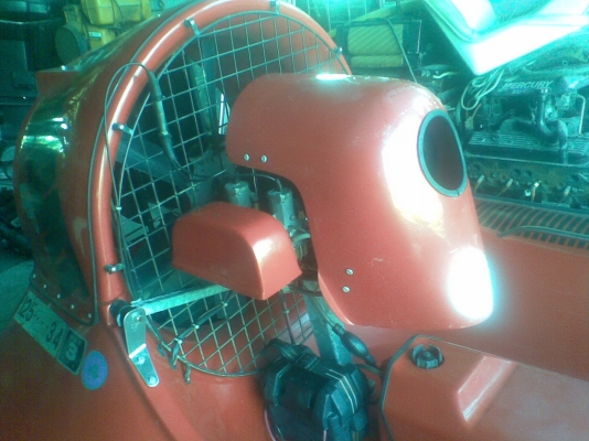 ขายเรือ Hovercraft SCAT สีแดง
