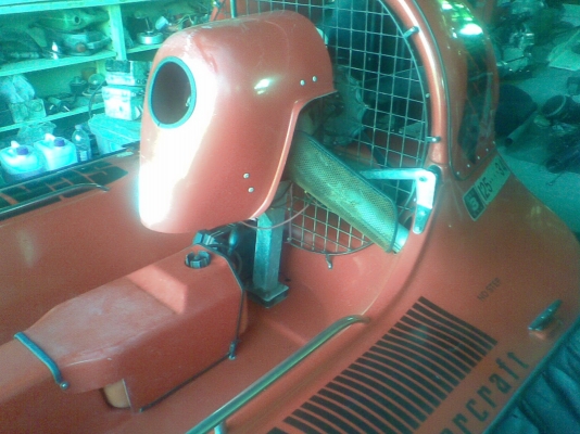 ขายเรือ Hovercraft SCAT สีแดง
