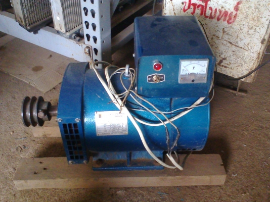 ไดปั่นไฟ 3 กิโลวัตต์สภาพเดิมๆเหมือนใหม่ครับ  ขนาด 3 โลครับ  พร้อมใช้งานครับราคานี้คุ้มครับ