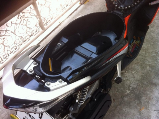 ขออนุญาติขาย HONADA AIRBLADE 110 ล้อ D.I.D JAPAN  โอนฟรีครับ