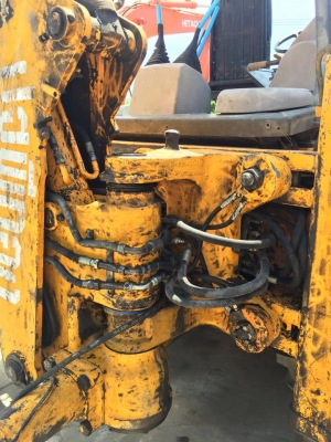 JCB 3CX รถในสภาพดี ราคา 350,000 บาท มาติดเครื่องลองรถได้ JCB 3CX รถในสภาพดี ราคา 350,000 บาท มาติดเครื่องลองรถได้