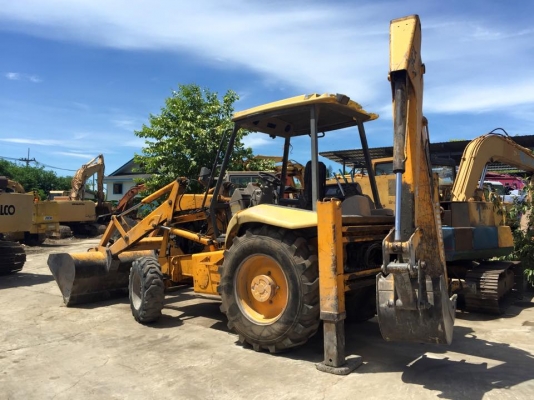 JCB 3CX รถในสภาพดี ราคา 350,000 บาท มาติดเครื่องลองรถได้ JCB 3CX รถในสภาพดี ราคา 350,000 บาท มาติดเครื่องลองรถได้