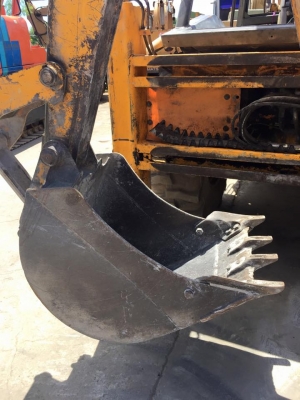 JCB 3CX รถในสภาพดี ราคา 350,000 บาท มาติดเครื่องลองรถได้ JCB 3CX รถในสภาพดี ราคา 350,000 บาท มาติดเครื่องลองรถได้