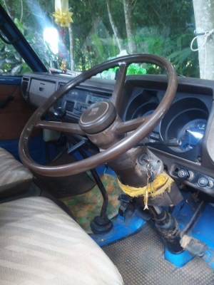 ขาย 6 ล้อ ISUZU KS 22  115 แรงม้า ฝาดำ ยาว 5.50