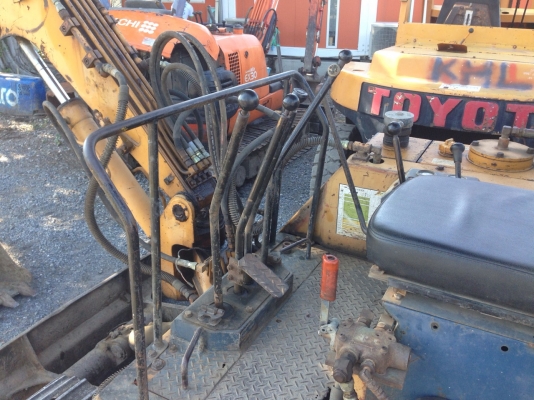 รถขุดเก่าไทย Komatsu PC20-3 พร้อมใช้