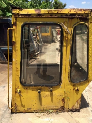 หัวเก๋งเก่านอก โคมัสสุpc30-6 ราคา 10,000 บาท สภาพมีผุตามการใช้งาน หัวเก๋งเก่านอก โคมัสสุpc30-6 ราคา 10,000 บาท สภาพมีผุตามการใช้งาน