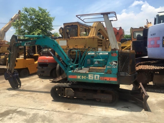 KUBOTA KH60 พร้อมหัวคีบ รถเก่านำเข้าจากญี่ปุ่นไม่เคยใช้งานในไทย สภาพพร้อมลุยงาน พร้อมเอกสารใบอินวอย ซีเรียล : 10312 ตัวเดิน : 3V18 (ตัวเดินรถเกี่ยวมอเตอร์งอ) เครื่องยนต์ : KUBOTA 3 สูบ 3VT(3สูบ) ปั้ม : เฟือง 3 ตอน คอลโทรล ยาวคันชัก ข้อโซ่ 76 ราคา : 180 KUBOTA KH60 พร้อมหัวคีบ รถเก่านำเข้าจากญี่ปุ่นไม่เคยใช้งานในไทย สภาพพร้อมลุยงาน พร้อมเอกสารใบอินวอย ซีเรียล : 10312 ตัวเดิน : 3V18 (ตัวเดินรถเกี่ยวมอเตอร์งอ) เครื่องยนต์ : KUBOTA 3 สูบ 3VT(3สูบ) ปั้ม : เฟือง 3 ตอน คอลโทรล ยาวคันชัก ข้อโซ่ 76 ราคา : 180